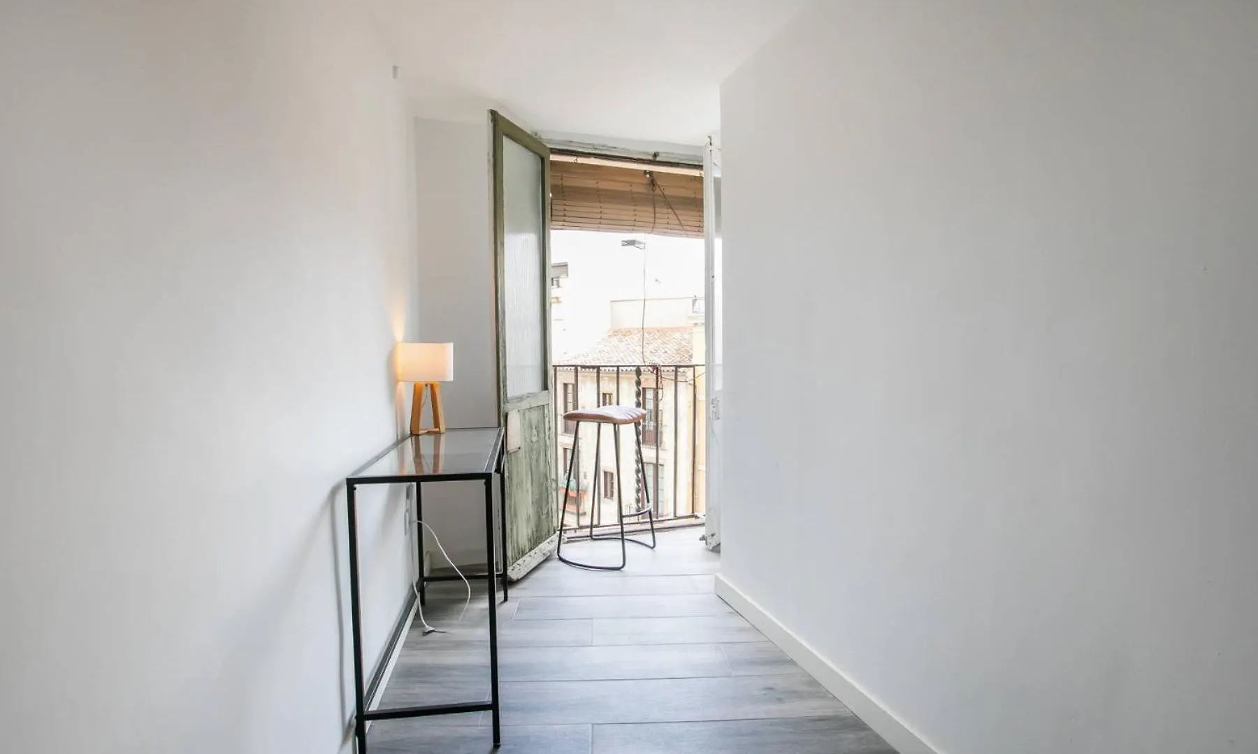 דירות ברצלונה 31Ara1092- Newly Refurbished 2Br Flat In The Gothi ספרד