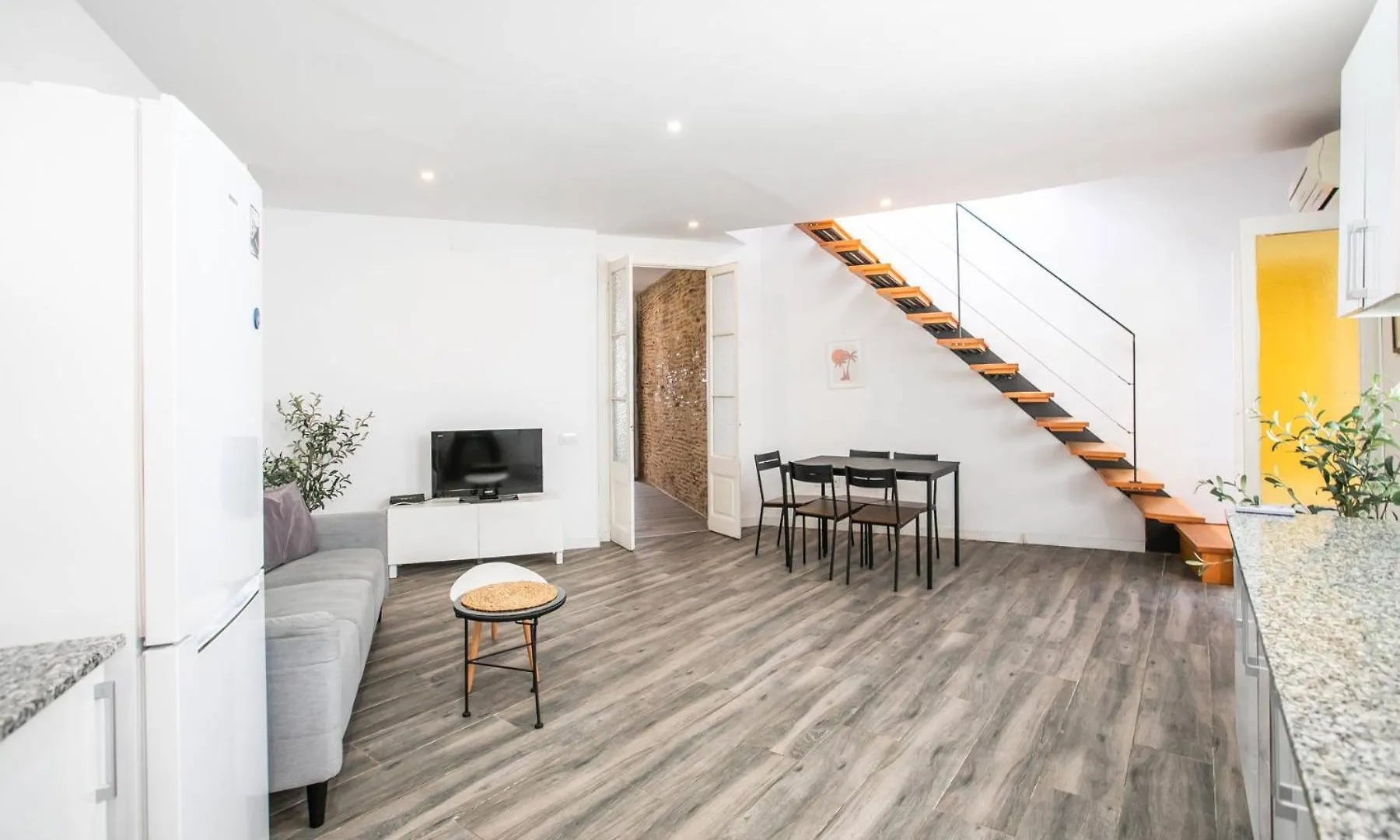 Ferienwohnung 31Ara1092- Newly Refurbished 2Br Flat In The Gothi Barcelona